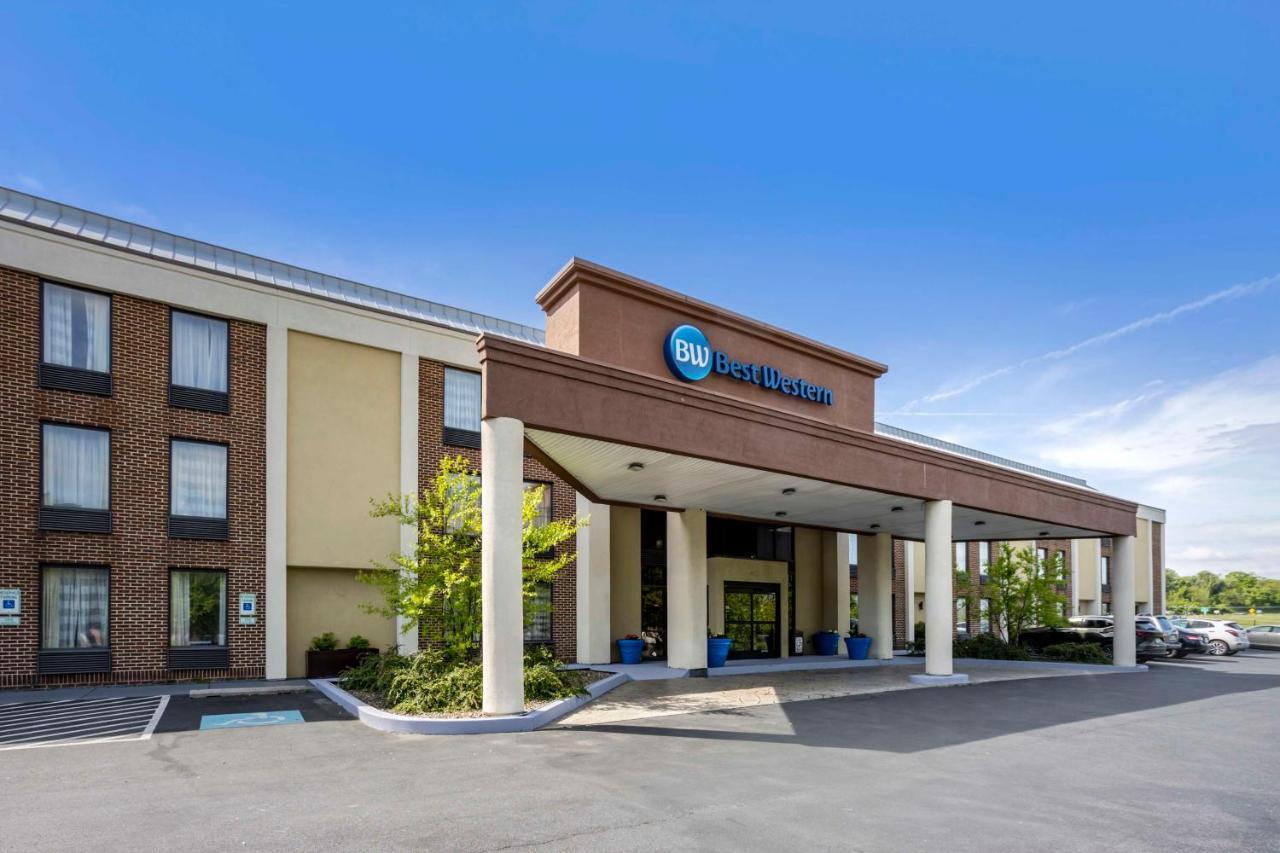 Best Western Harrisburg North Hotel Buitenkant foto