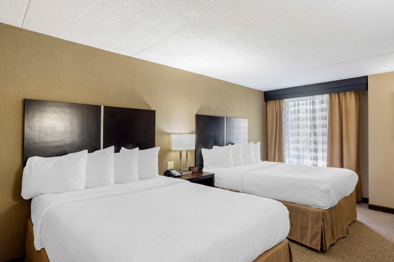 Best Western Harrisburg North Hotel Buitenkant foto