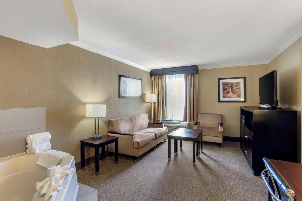 Best Western Harrisburg North Hotel Buitenkant foto