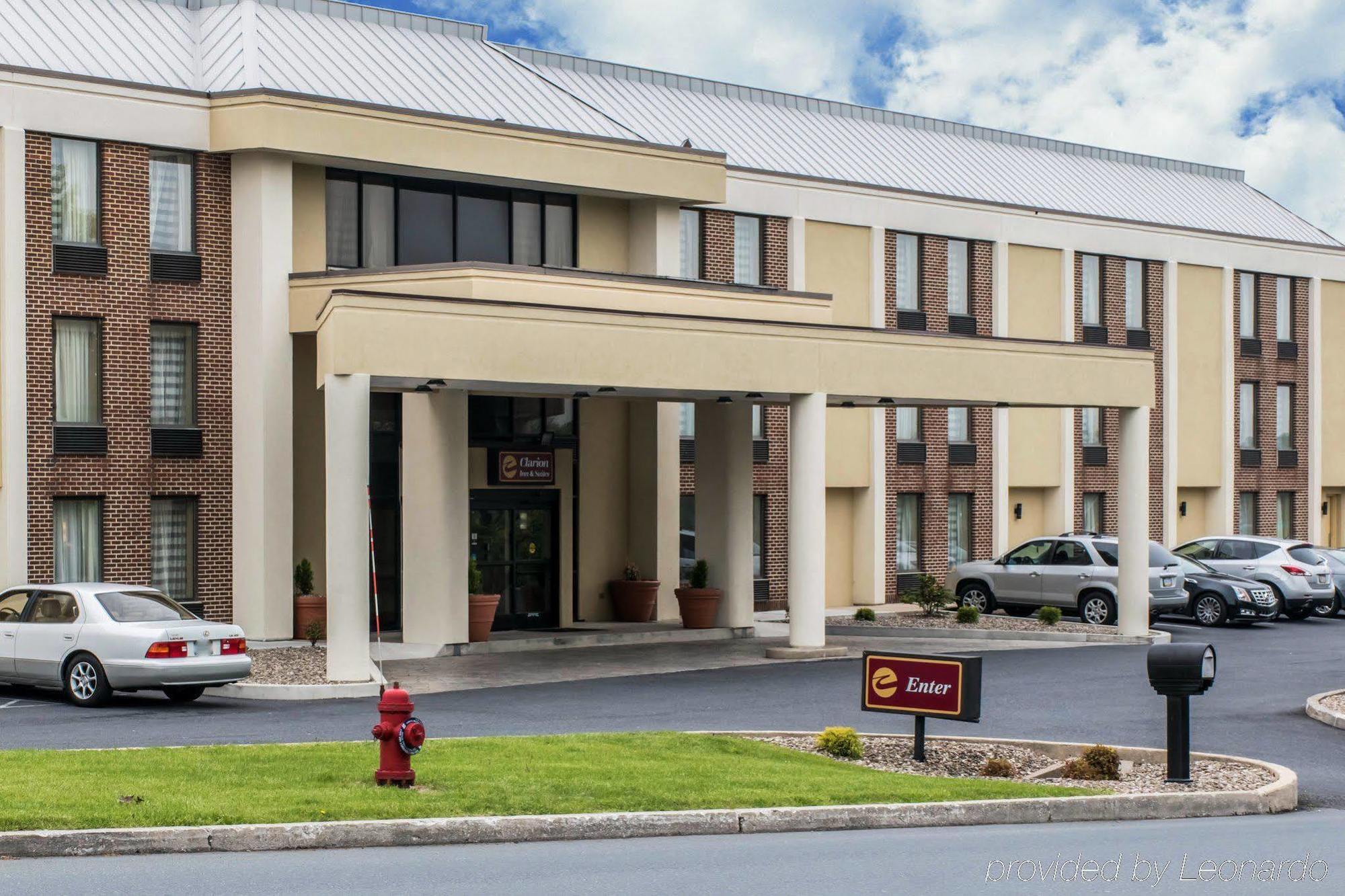 Best Western Harrisburg North Hotel Buitenkant foto