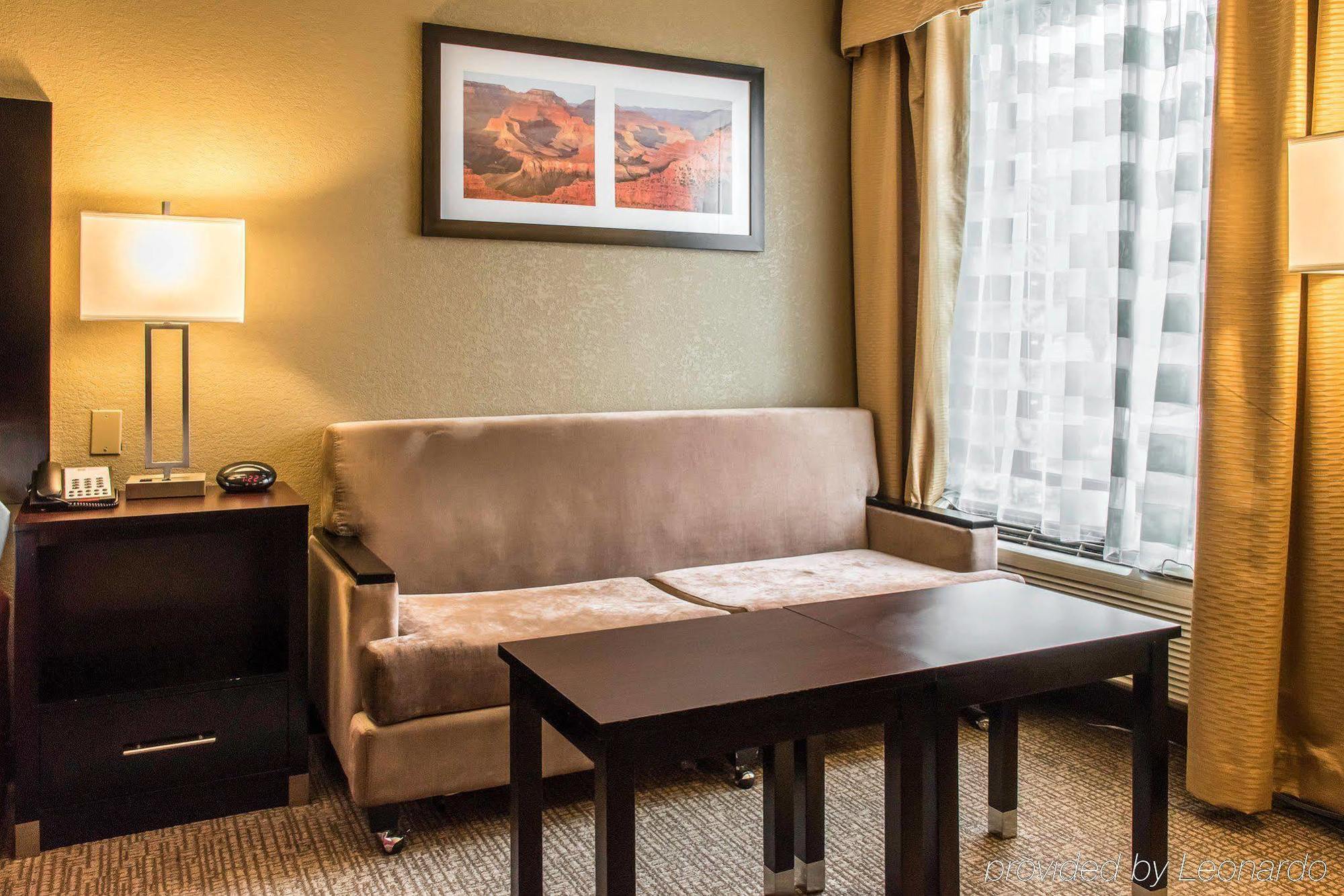 Best Western Harrisburg North Hotel Buitenkant foto