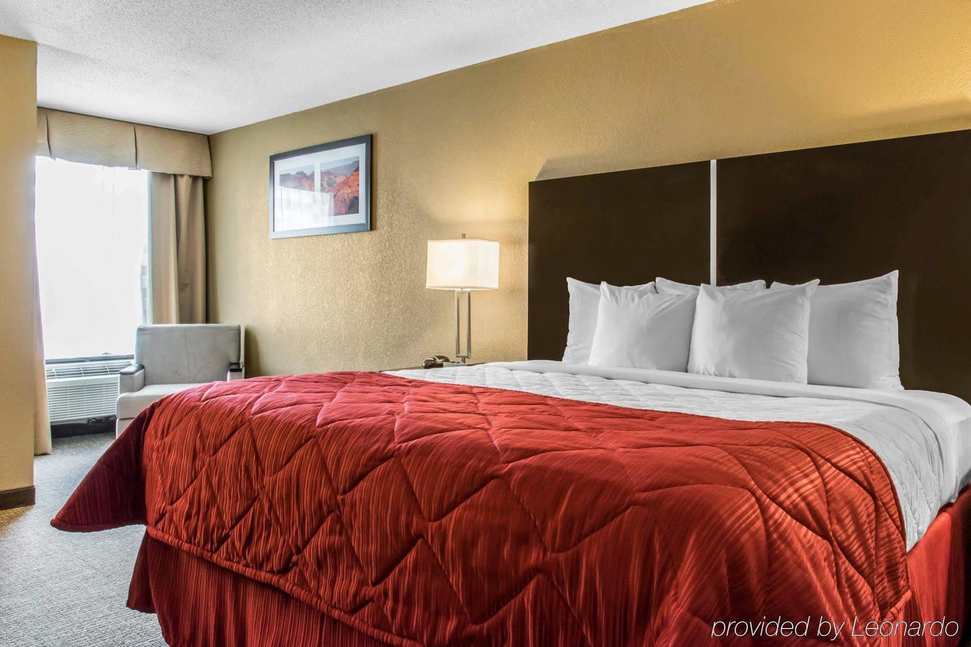 Best Western Harrisburg North Hotel Buitenkant foto