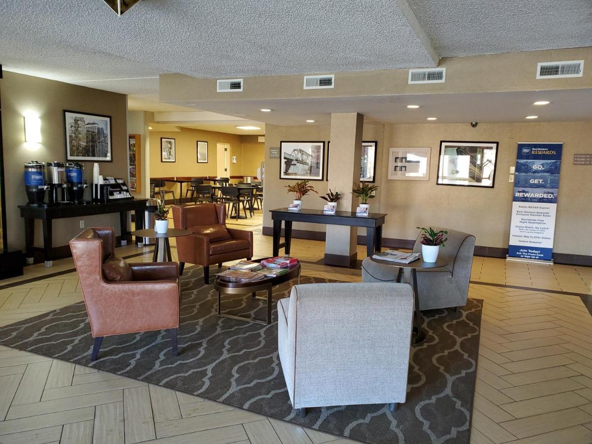 Best Western Harrisburg North Hotel Buitenkant foto